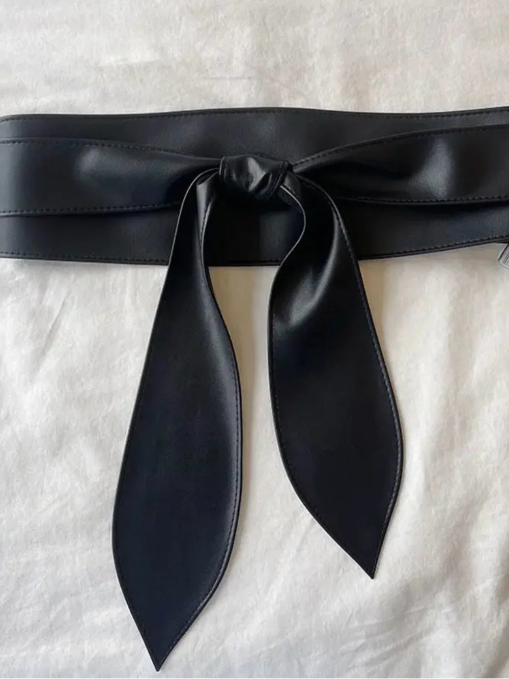 Trendy Black Wide Wrap Cinch Belt